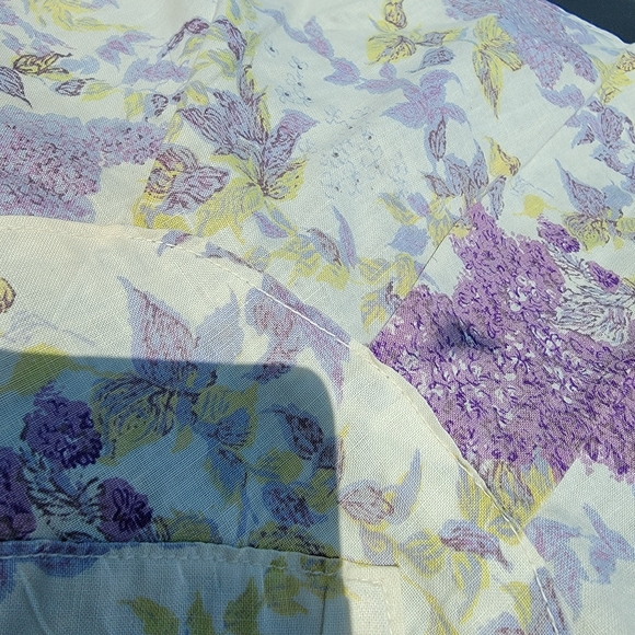 Vintage Lilac Print Apron - Picture 8 of 9